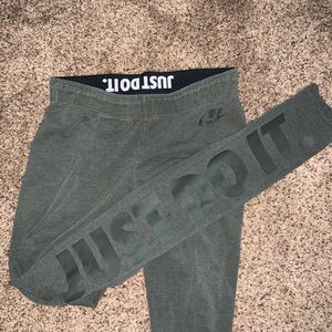 Nike leggings